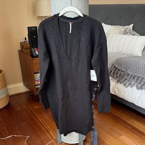 Free People Black V-Neck Sweater